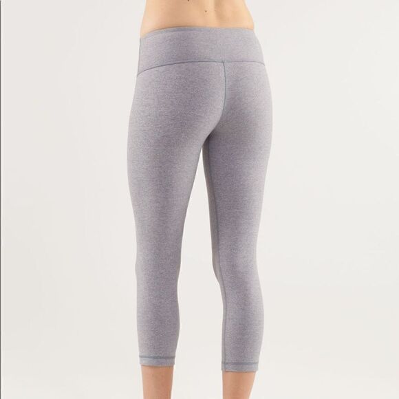 Lululemon Wunder Under Crop  - Picture 2 of 7